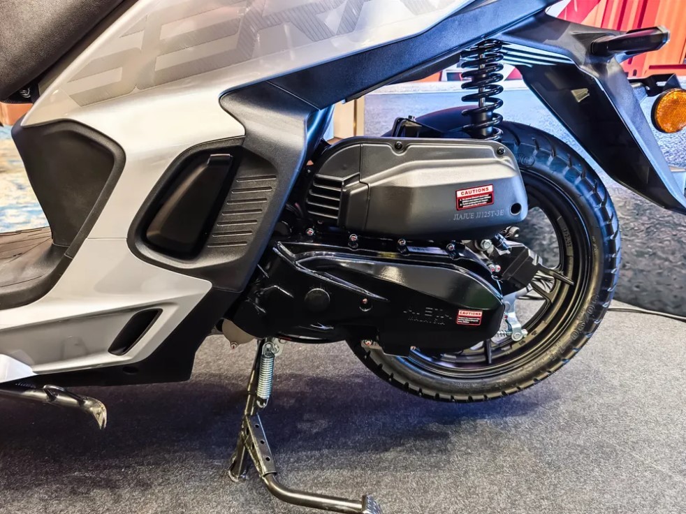 ‘Kẻ hủy diệt Honda Vision’ chính thức ra mắt với giá 29 triệu đồng, dùng động cơ 125cc như SH Mode ảnh 3