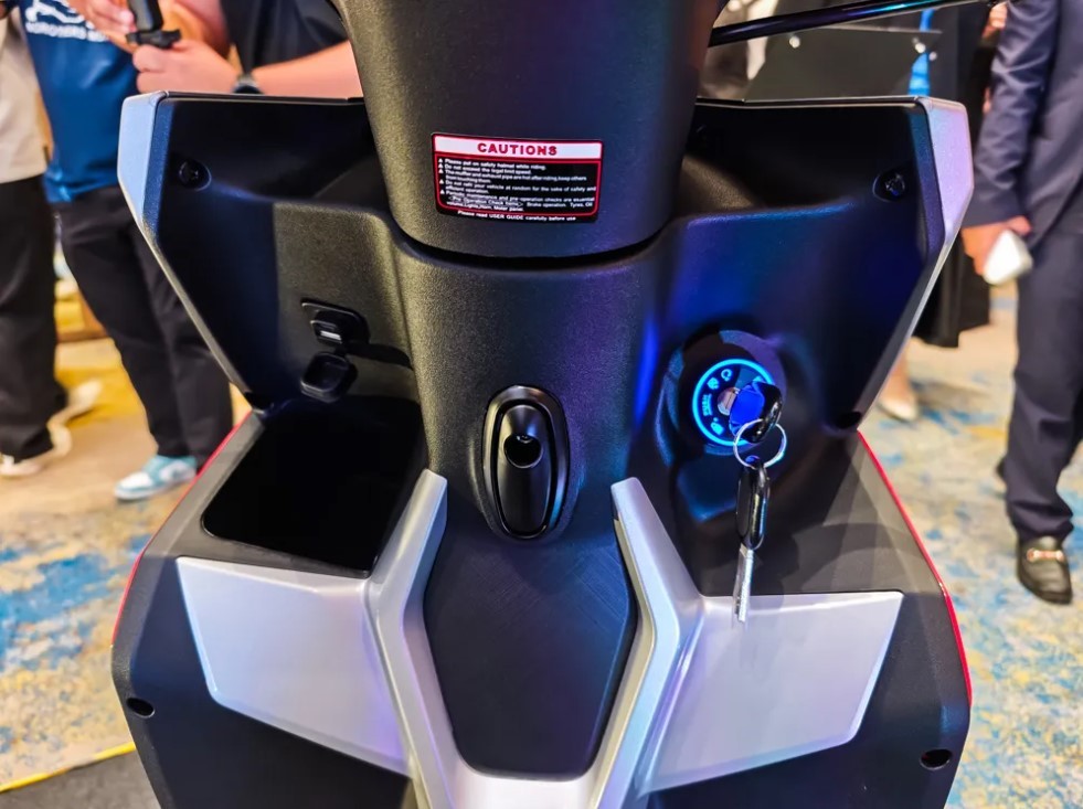 ‘Kẻ hủy diệt Honda Vision’ chính thức ra mắt với giá 29 triệu đồng, dùng động cơ 125cc như SH Mode ảnh 6