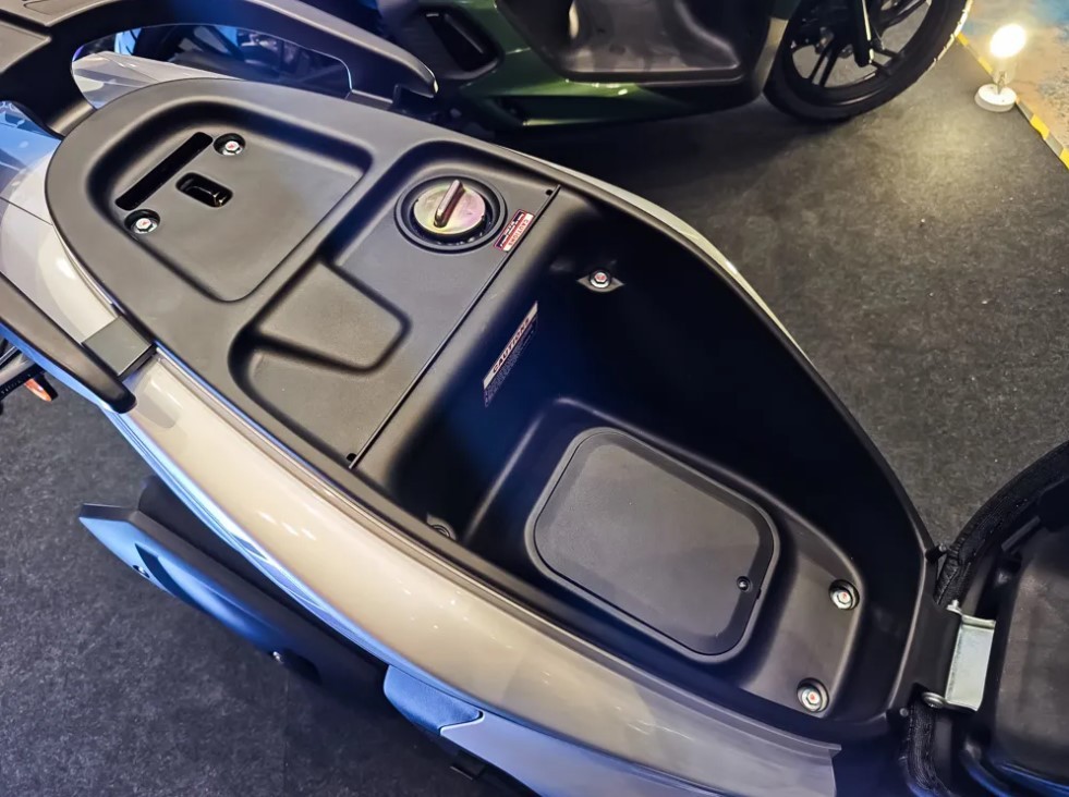 ‘Kẻ hủy diệt Honda Vision’ chính thức ra mắt với giá 29 triệu đồng, dùng động cơ 125cc như SH Mode ảnh 7