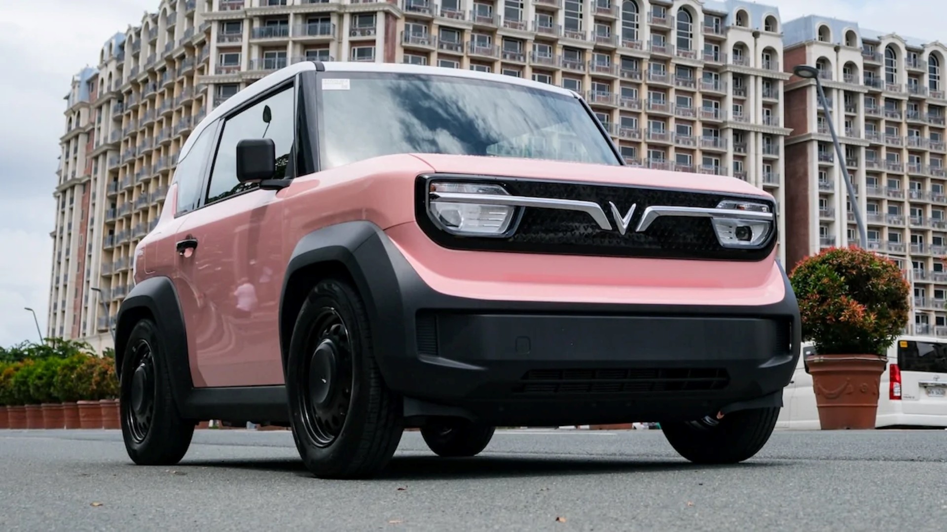 VinFast dẫn đầu phân khúc xe thuần điện tại Philippines, bỏ xa Tesla ảnh 1