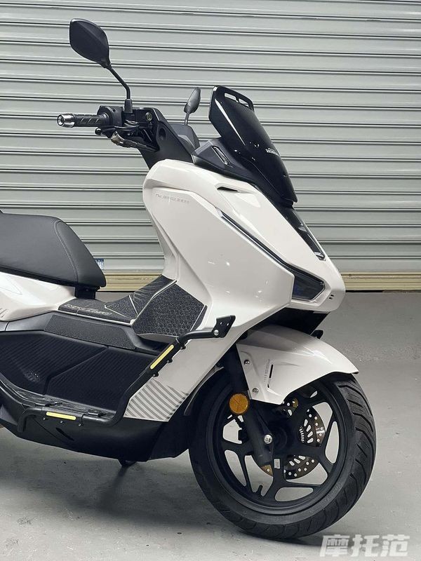 Honda chính thức mở bán ‘vua xe ga’ 150cc mới 'nét' hơn Air Blade, xịn như SH, giá 62 triệu đồng ảnh 2