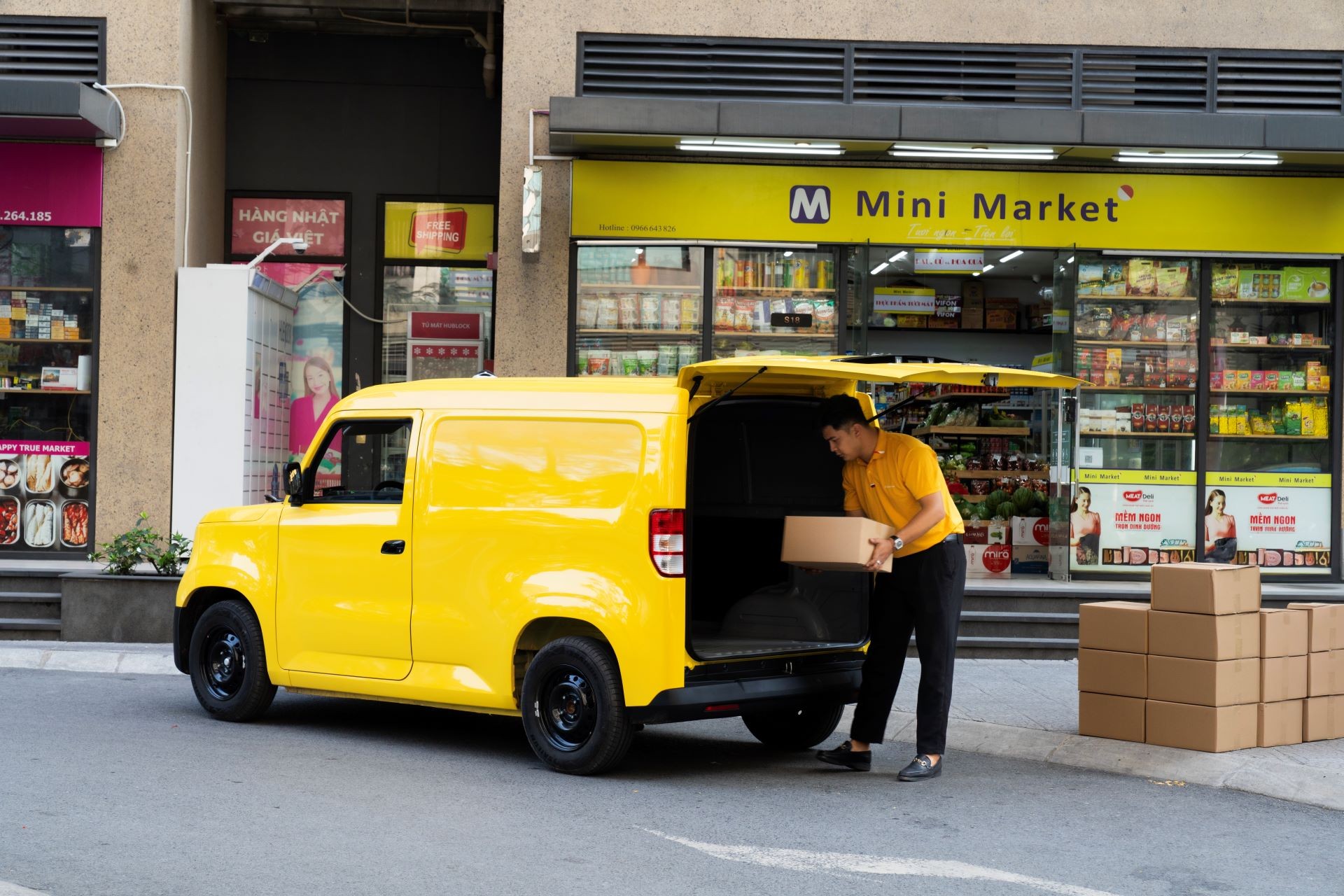 Bỏ xe xăng, chuyển sang EC Van, chủ doanh nghiệp thừa nhận: Chạy khỏe, tốn ít, ‘cân’ mọi tuyến phố đông ảnh 2