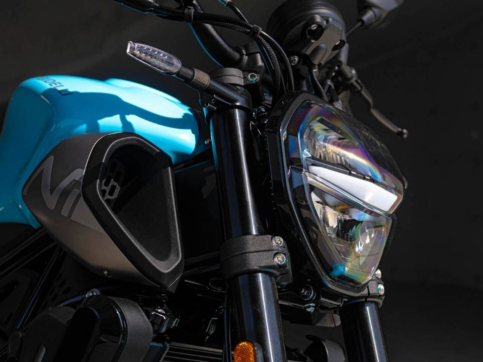 ‘Vua côn tay’ 125cc mới chính thức ra mắt với giá rẻ: Phân khúc khác Yamaha Exciter, có ABS 2 kênh át vía Honda Winner R ảnh 6