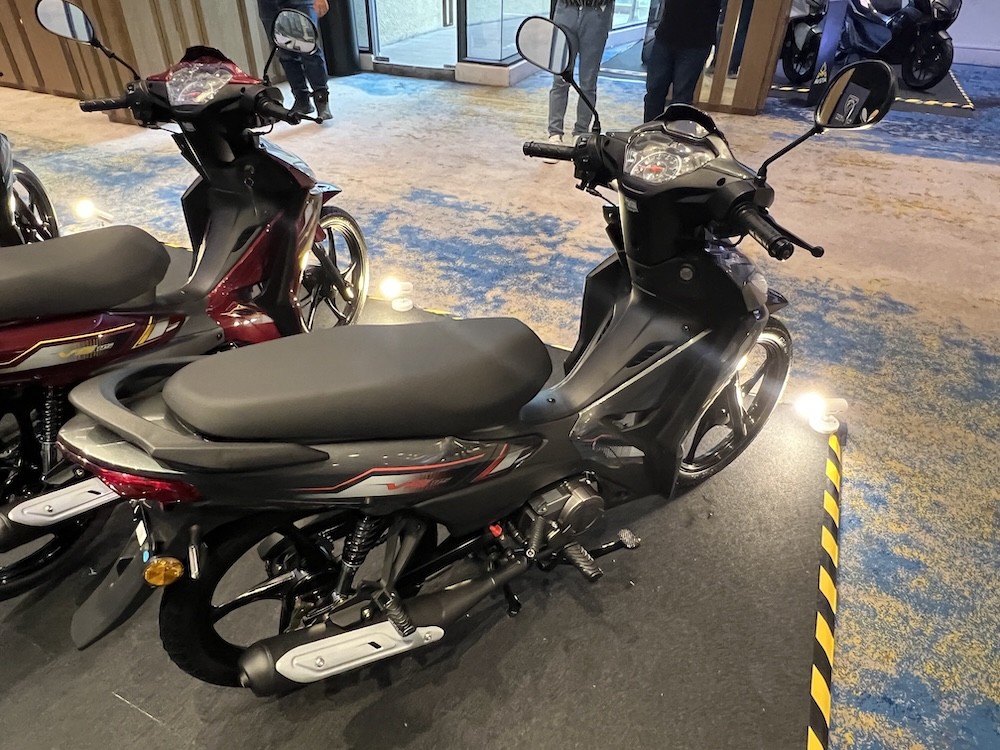 ‘Vua xe số’ 115cc mới chính thức mở bán giá 20 triệu đồng rẻ hơn Honda Future, trang bị át vía Wave Alpha và RSX ảnh 6