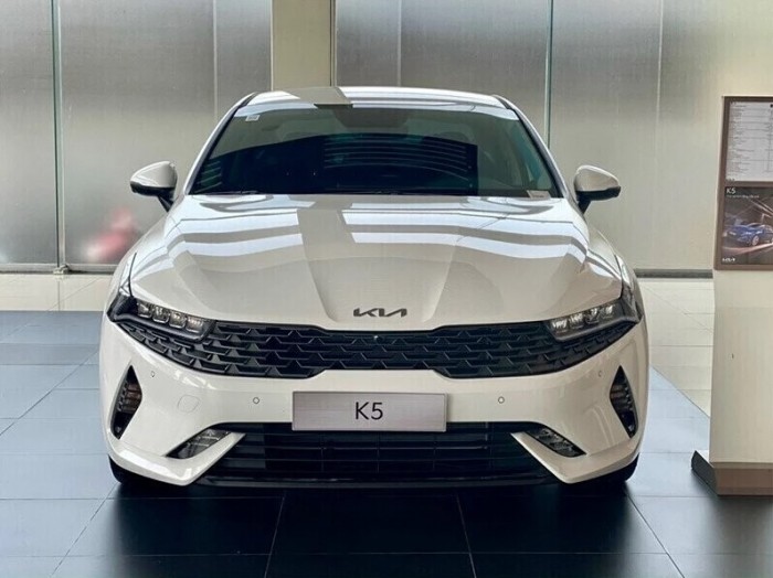 Tin xe hot 9/5: ‘Vua côn tay’ mới phân khúc khác Honda Winner R ra mắt với giá rẻ, có ABS 2 kênh ăn đứt Yamaha Exciter ảnh 3