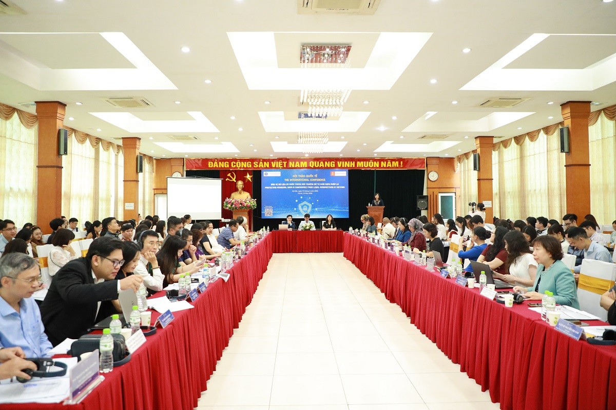 hoan-thien-co-che-bao-ve-du-lieu-ca-nhan-trong-moi-truong-so-tu-goc-nhin-phap-ly-1778839710.JPG