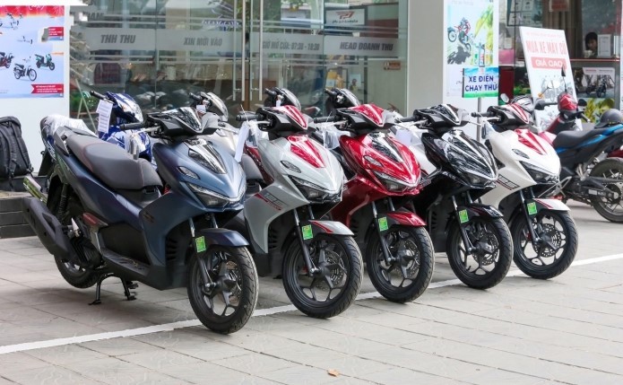Tin xe trưa 15/5: Yamaha ra mắt ‘vua xe ga’ mới ‘kỳ phùng địch thủ’ của Honda SH 160i với giá mềm ảnh 3