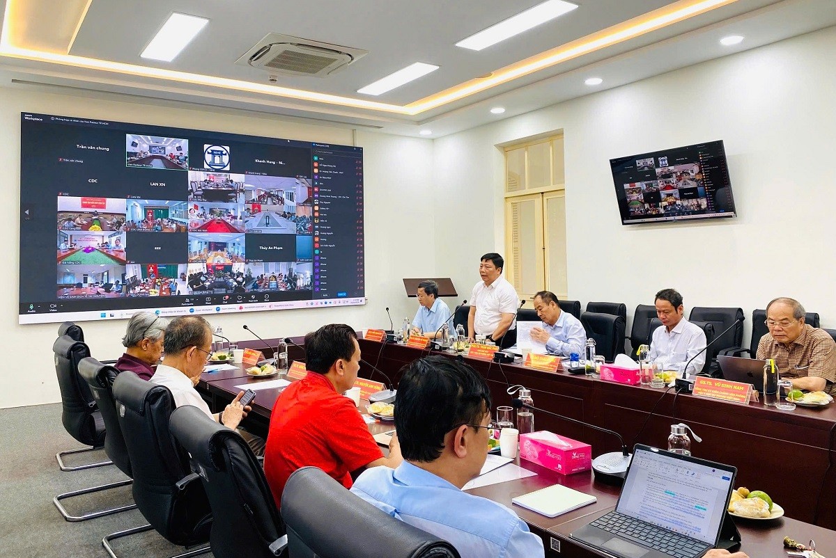 viet-nam-kich-hoat-he-thong-giam-sat-phong-chong-ebola-1-1779368942.jpg