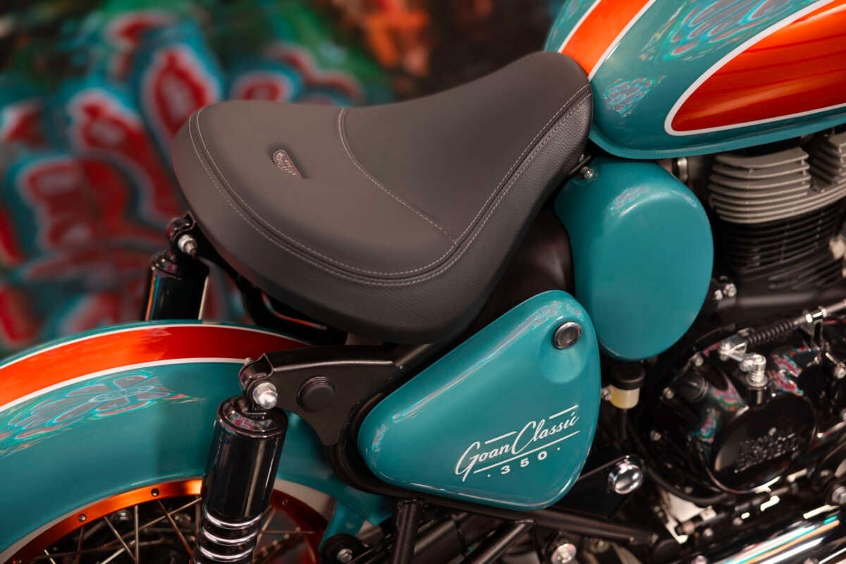 ‘Huyền thoại côn tay’ mới chính thức ra mắt với giá rẻ: Phân khúc trên Yamaha Exciter, thiết kế đỉnh cao vượt thời gian ảnh 7