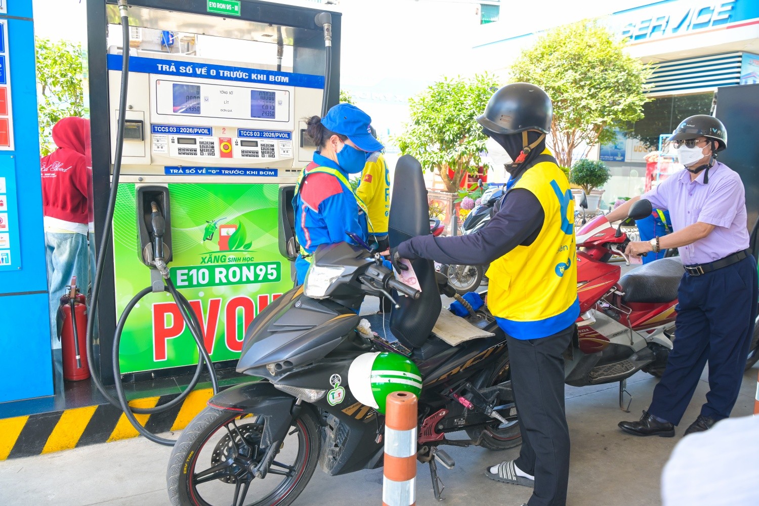Vì sao xe máy bị hụt ga khi đổ xăng E10? Biện pháp khắc phục như thế nào? ảnh 3