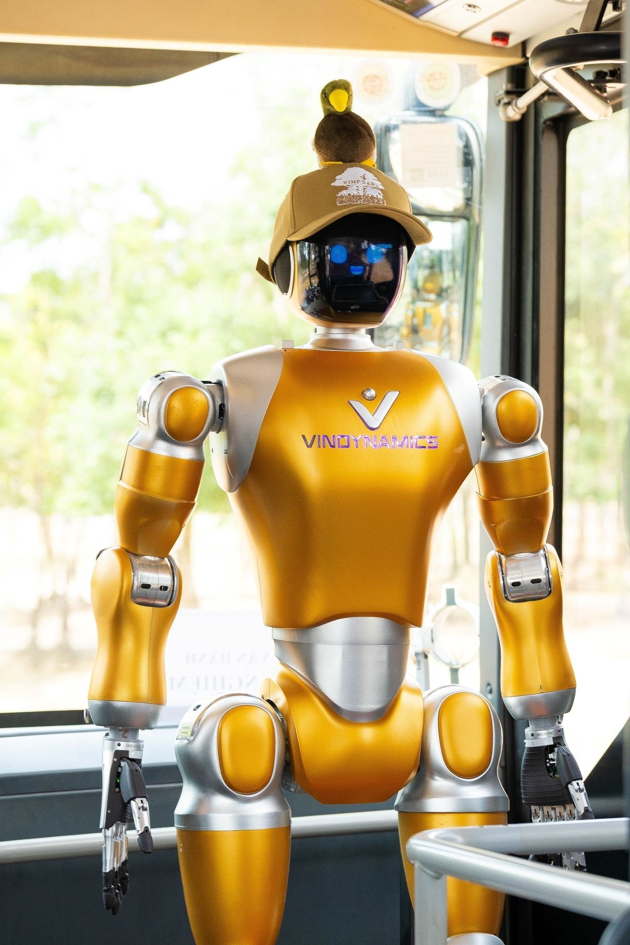 Robot hình người VinDynamics thử nghiệm thực tế ở Vinpearl Safari Phú Quốc: Bước tiến dài của trí tuệ nhân tạo Việt Nam ảnh 1