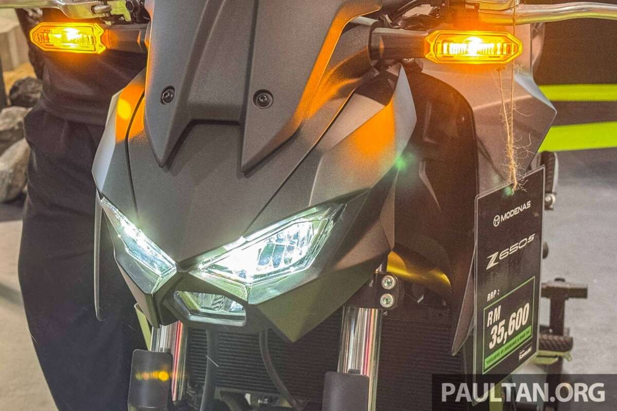 ‘Vua côn tay’ mới của Nhật Bản chính thức ra mắt với giá rẻ, phân khúc cao hơn hẳn Yamaha Exciter và Honda Winner R ảnh 4
