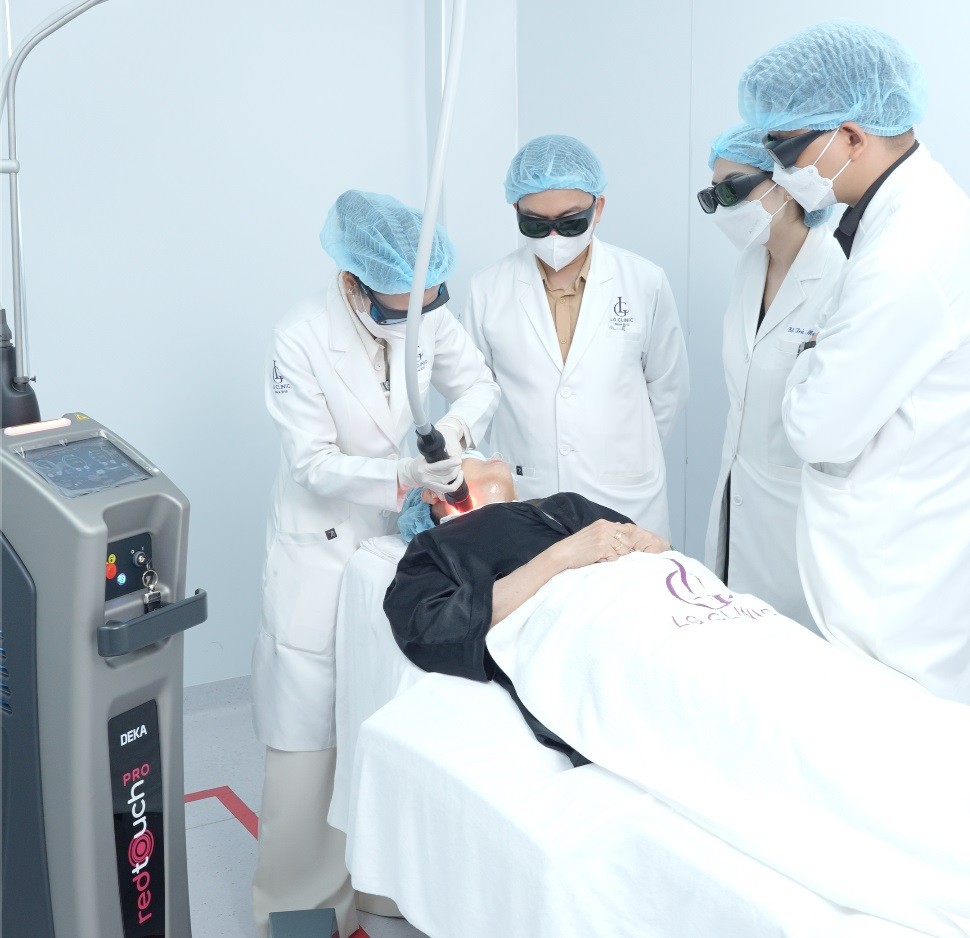 bac-si-lg-clinic-redtouch-pro-1780478208.jpg