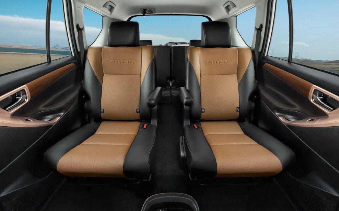 Toyota Innova phiên bản mới giá rẻ 469 triệu đồng chính thức ra mắt, 'đè bẹp' Mitsubishi Xpander ảnh 4