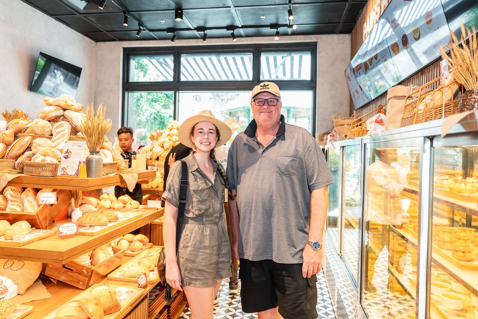 tiem-banh-eric-kayser-ba-na-hills-1780631817.jpg