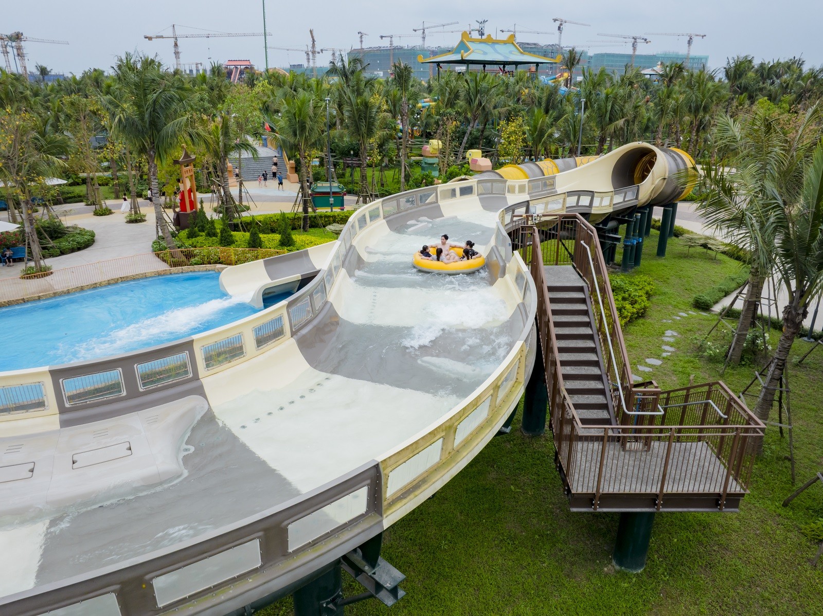 duong-truot-nuoc-sun-world-ha-nam-1780739841.jpg