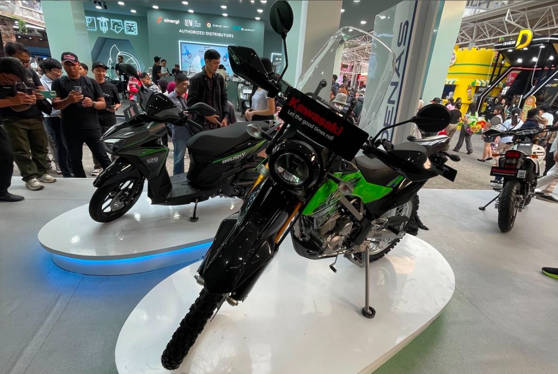 ‘Huyền thoại côn tay’ 150cc mới giá 66 triệu đồng chính thức ra mắt, phong cách khác xa Yamaha Exciter và Honda Winner R ảnh 1