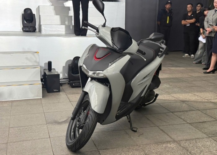 Tin xe trưa 12/6: Đối thủ ‘đồng hương’ của Honda Vario chính thức ra mắt, được săn đón vì giá rẻ như Vision ảnh 3