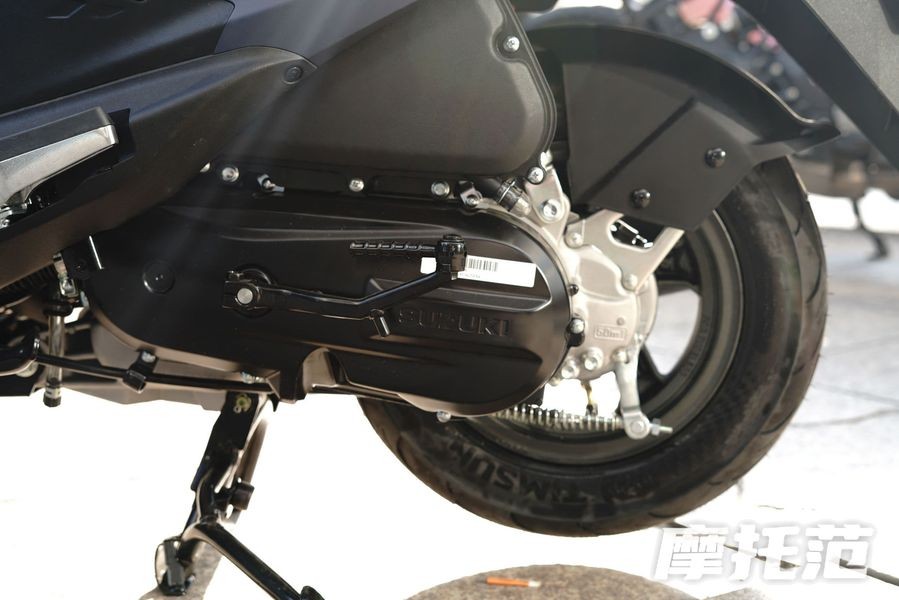 Khắc chế Honda SH Mode, Suzuki chính thức ra mắt ‘vua xe ga’ 125cc mới giá 38,8 triệu đồng, có ABS như Air Blade ảnh 4