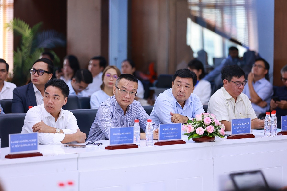 nhieu-kien-nghi-sua-doi-luat-dat-dai-2024-de-phu-hop-boi-canh-phat-trien-moi-2-1781679135.JPG