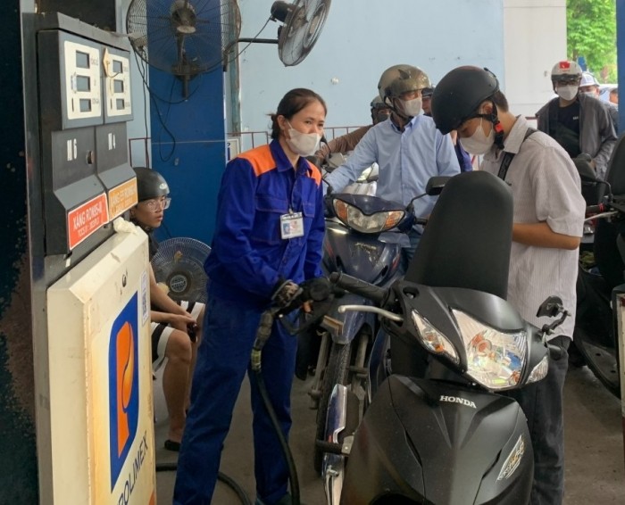 Tin xe hot 17/6: Chính thức ra mắt ‘vua côn tay’ mới phân khối lớn hơn Yamaha Exciter và Honda Winner R, giá hấp dẫn ảnh 3