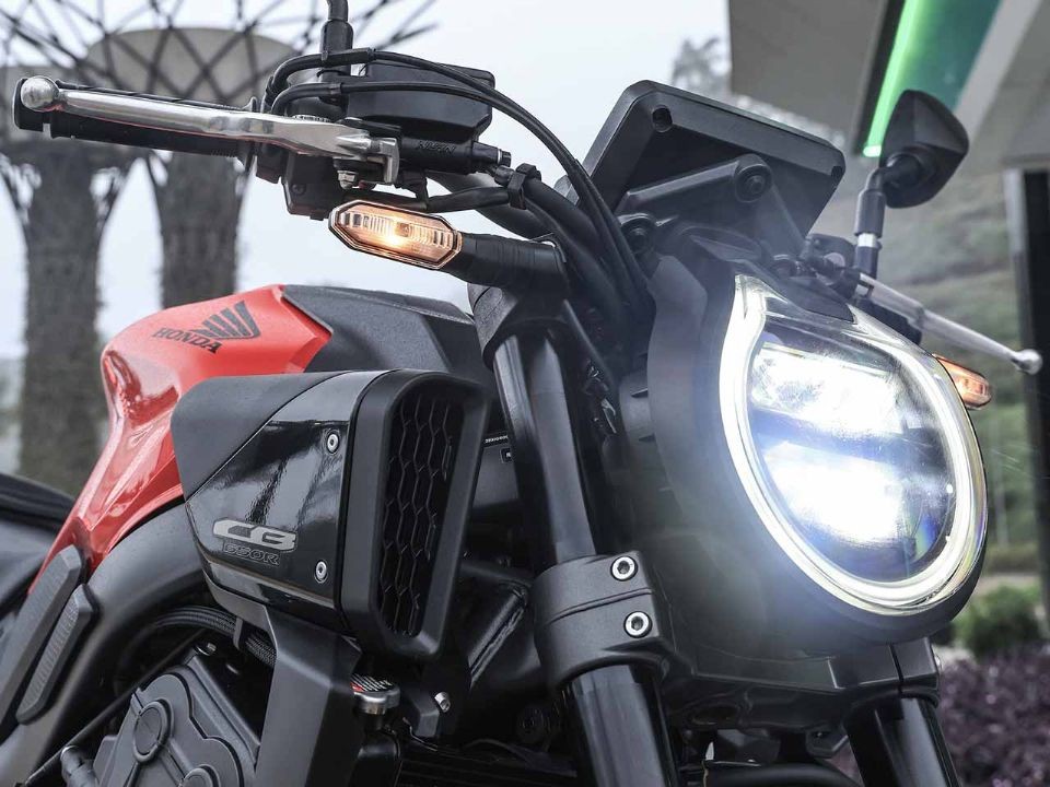 Honda chính thức ra mắt ‘vua côn tay’ mới là ‘đàn anh’ của Winner R, phân khúc cao hơn Yamaha Exciter, giá cực mềm ảnh 2