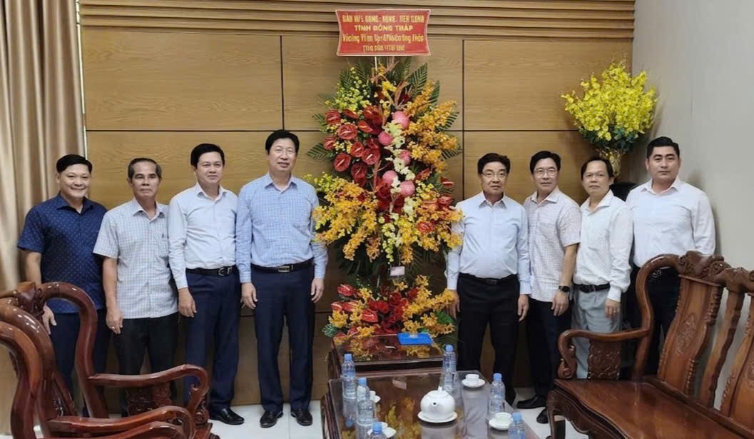 dong-thap-chuc-mung-ngay-bao-chi-1781954508.jpg