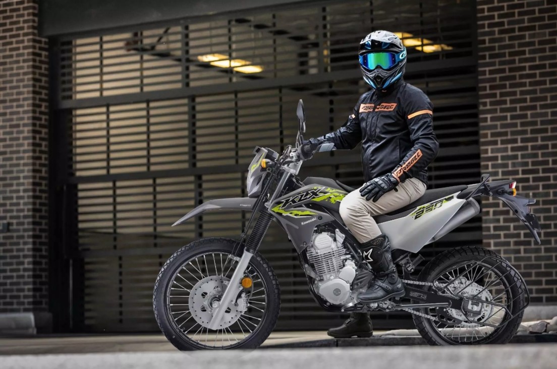 Chính thức ra mắt ‘vua côn tay’ 233cc mới giá chỉ 53 triệu đồng, phong cách khác hẳn Yamaha Exciter và Honda Winner R ảnh 2