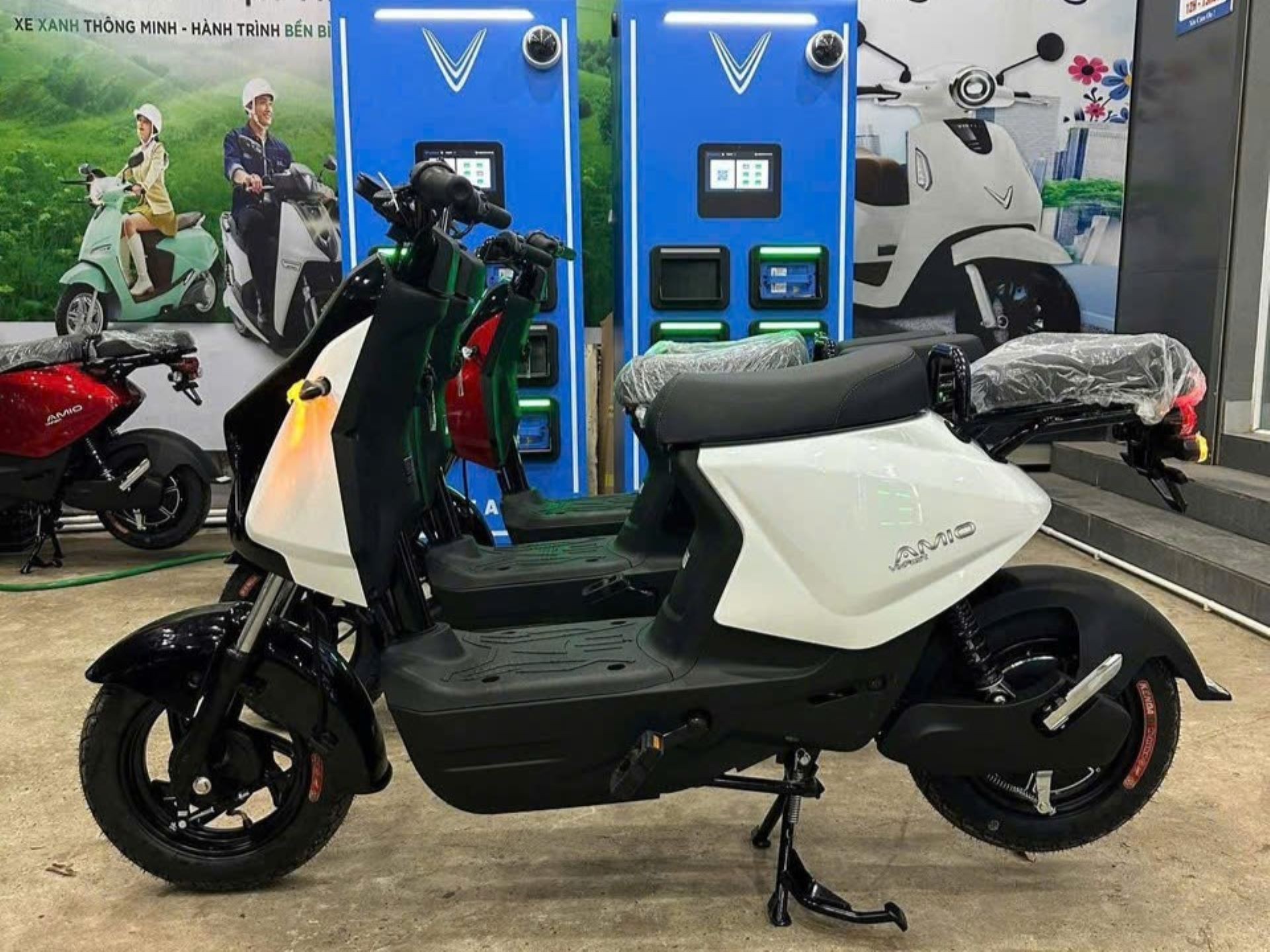 Tin xe hot 25/6: Ra mắt ‘vua côn tay’ mới giá 53 triệu đồng ngang tầm Yamaha Exciter, phong cách khác Honda Winner R ảnh 3