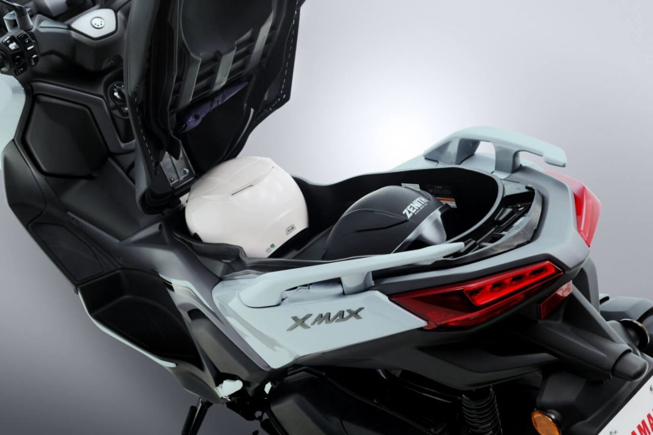Quyết đả bại Honda SH, Yamaha chính thức mở bán ‘huyền thoại xe ga’ 249cc mới cực xịn, giá 104 triệu đồng ảnh 9
