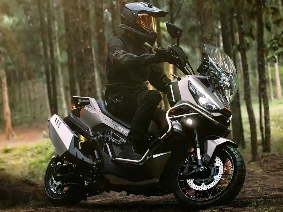 ‘Huyền thoại xe ga’ mới chính thức ra mắt với giá hấp dẫn: Diện mạo ấn tượng hơn Honda Vario, trang bị át vía cả SH ảnh 5