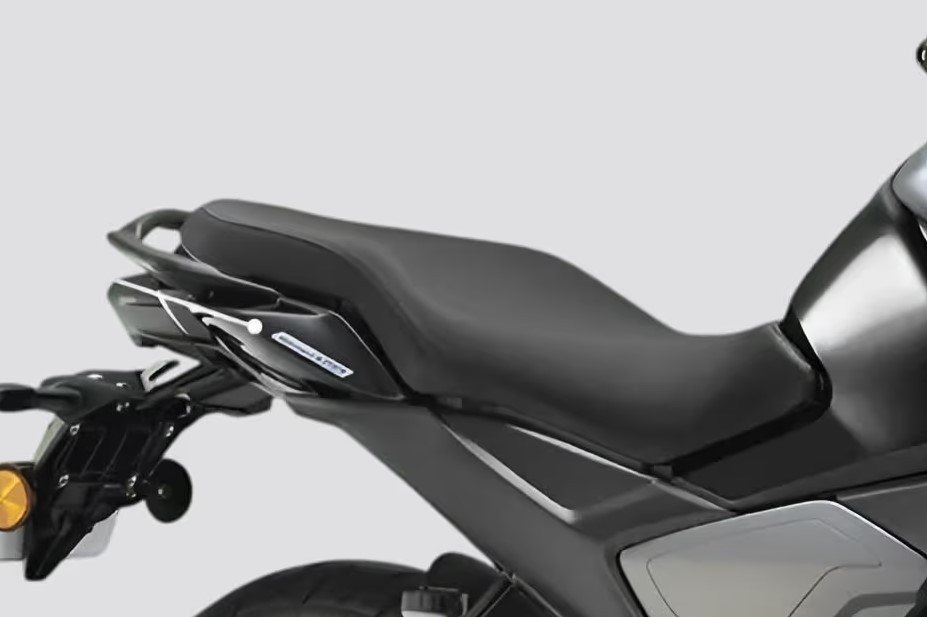Yamaha ra mắt ‘vua côn tay’ 150cc mới giá chỉ 30 triệu đồng, có ABS như Exciter và Honda Winner R ảnh 4