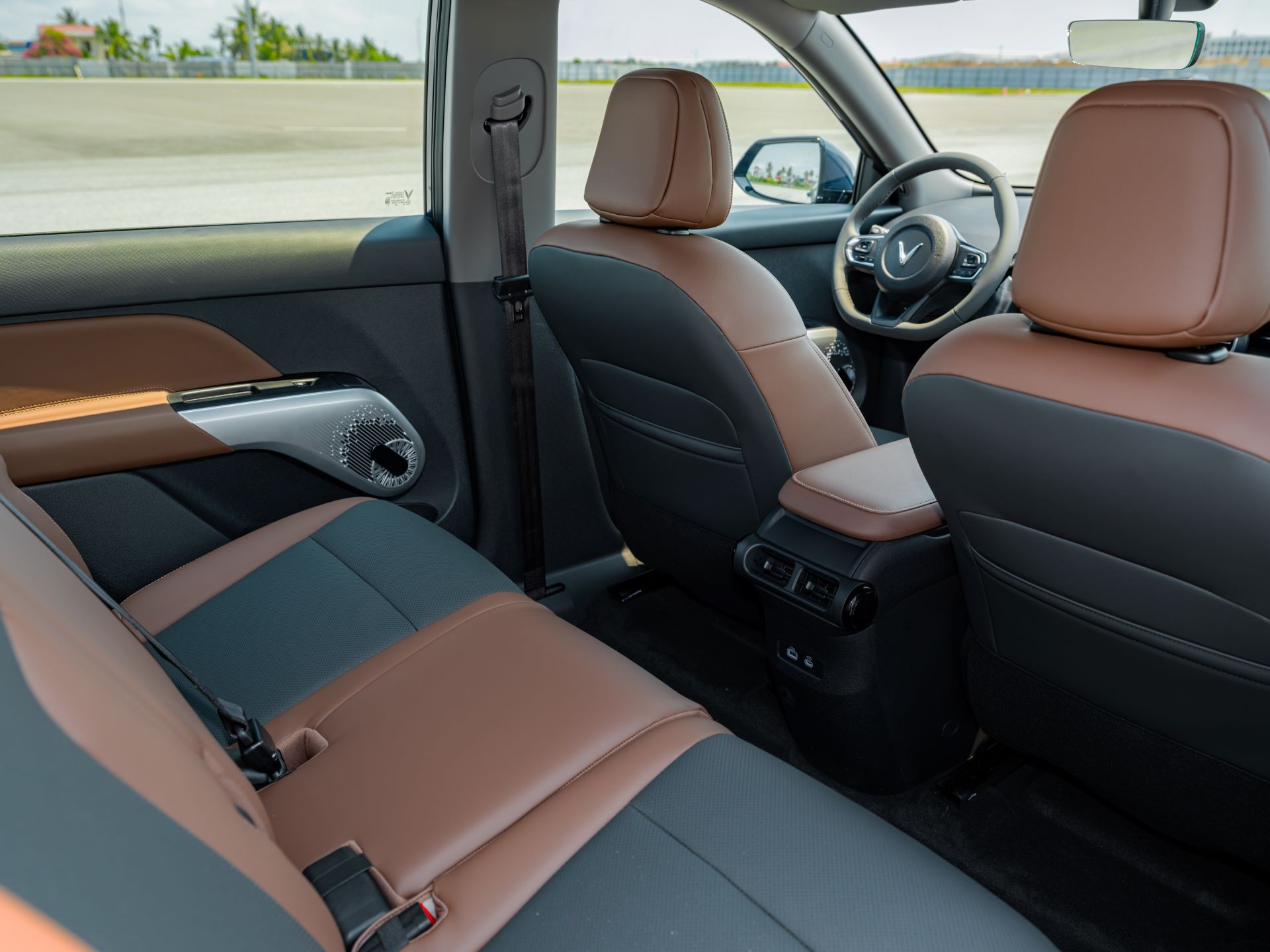 Di chuyển ngày nắng nóng, chủ xe VF MPV 7 tiết lộ những trải nghiệm đáng giá ảnh 3