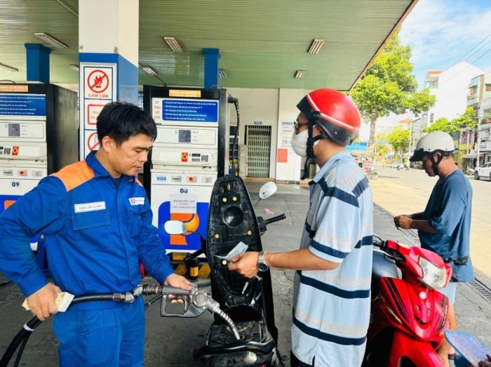 Tin xe hot 17/7: Honda SH giảm giá xuống mức rẻ kỷ lục, khách Việt săn đón vì tiết kiệm tới 20 triệu đồng ảnh 2