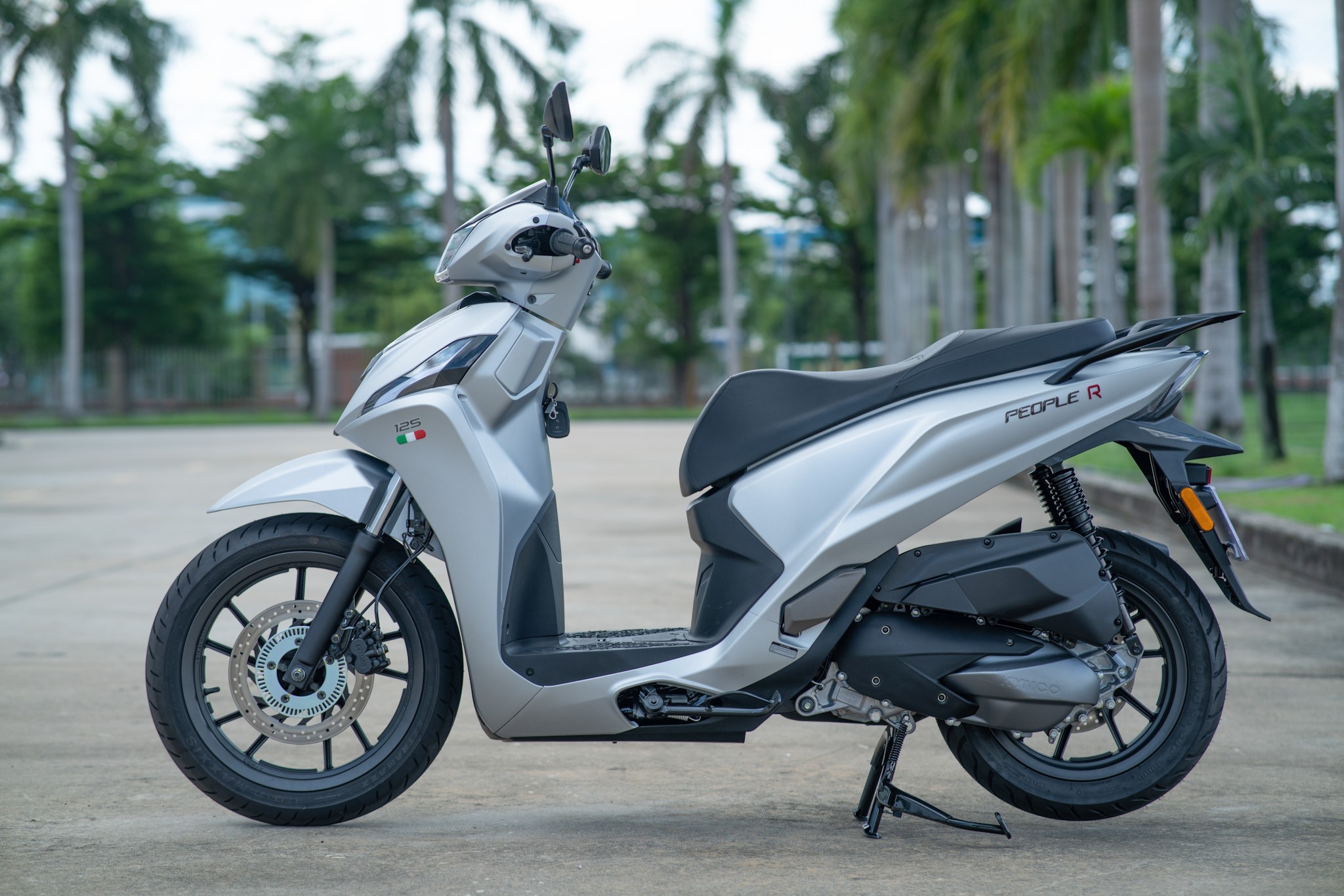 ‘Cơn ác mộng’ của Honda SH 125i ra mắt tại Việt Nam, dân tình dậy sóng vì giá mềm, trang bị xịn sò ảnh 5