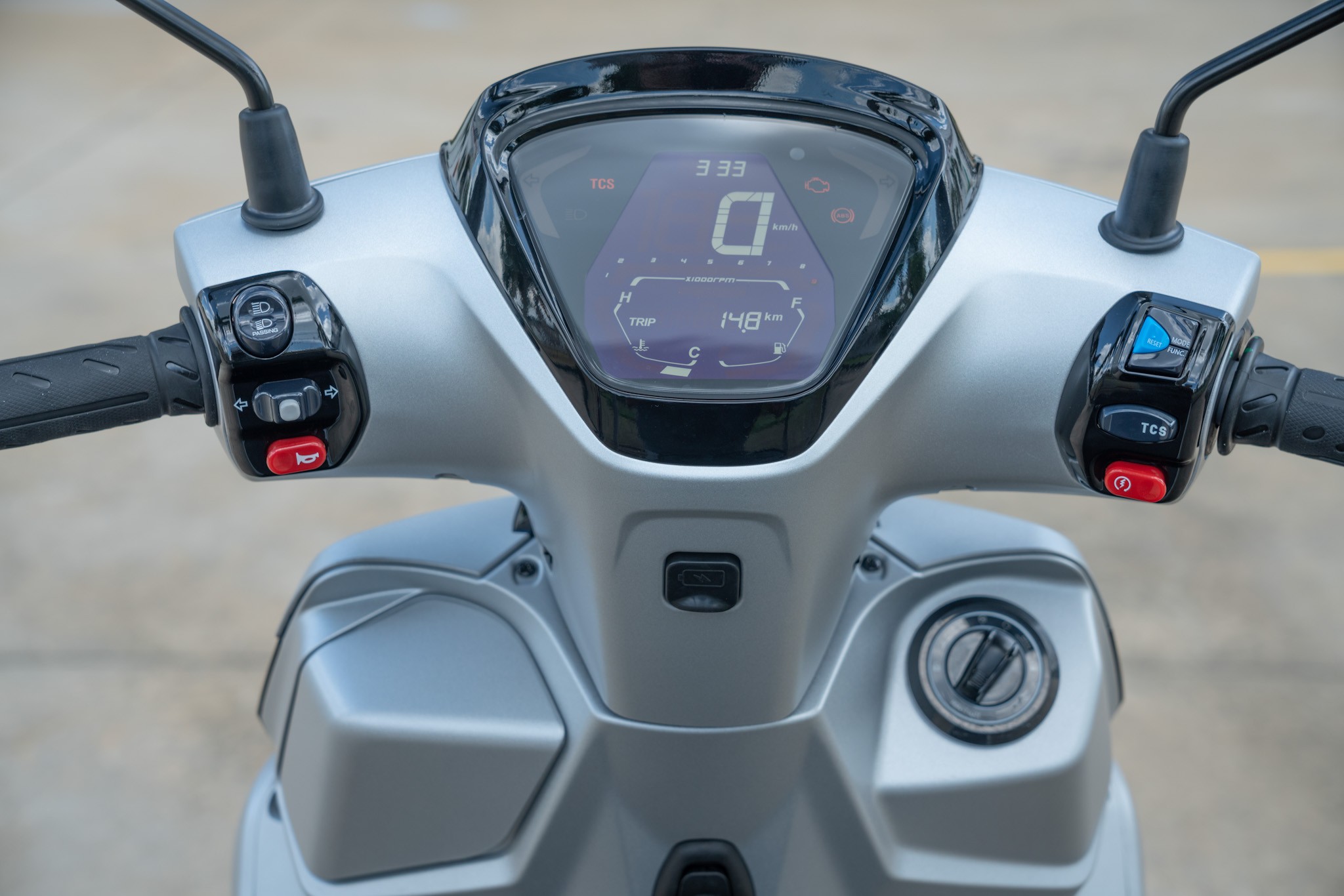 ‘Cơn ác mộng’ của Honda SH 125i ra mắt tại Việt Nam, dân tình dậy sóng vì giá mềm, trang bị xịn sò ảnh 7