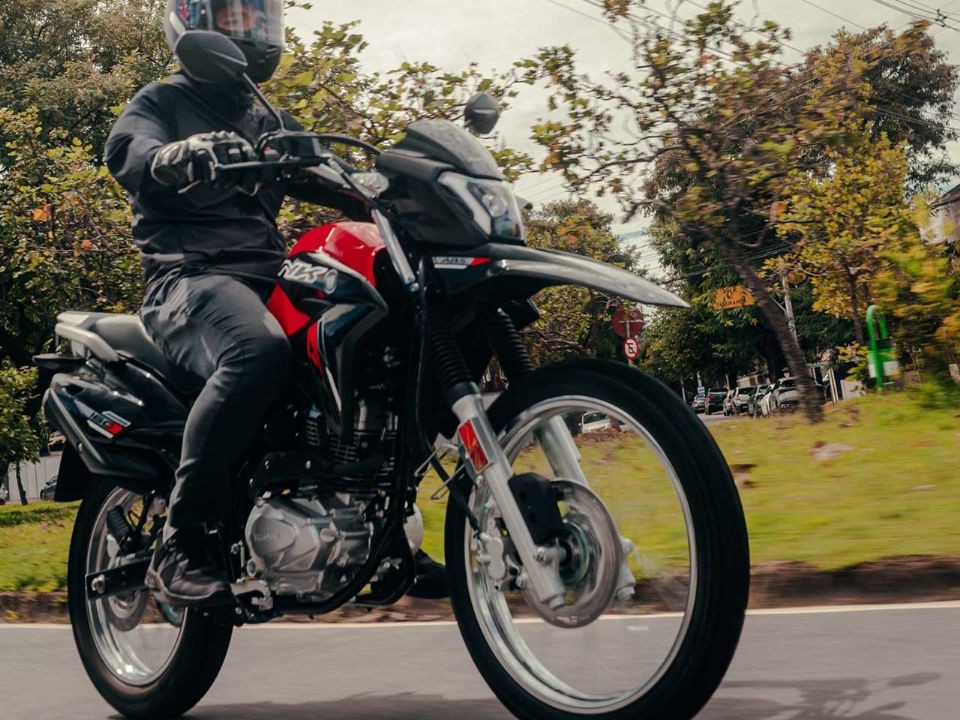 Chính thức ra mắt ‘vua côn tay’ 162cc mới: Phong cách khác hẳn Yamaha Exciter và Honda Winner R, giá ‘mềm’ ảnh 7