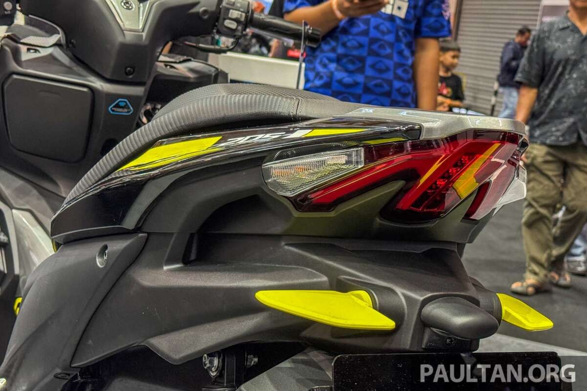 Quyết đấu Honda Air Blade, ‘ông hoàng xe ga’ 198cc mới chính thức mở bán giá 50 triệu đồng, có ABS và TCS như SH ảnh 4