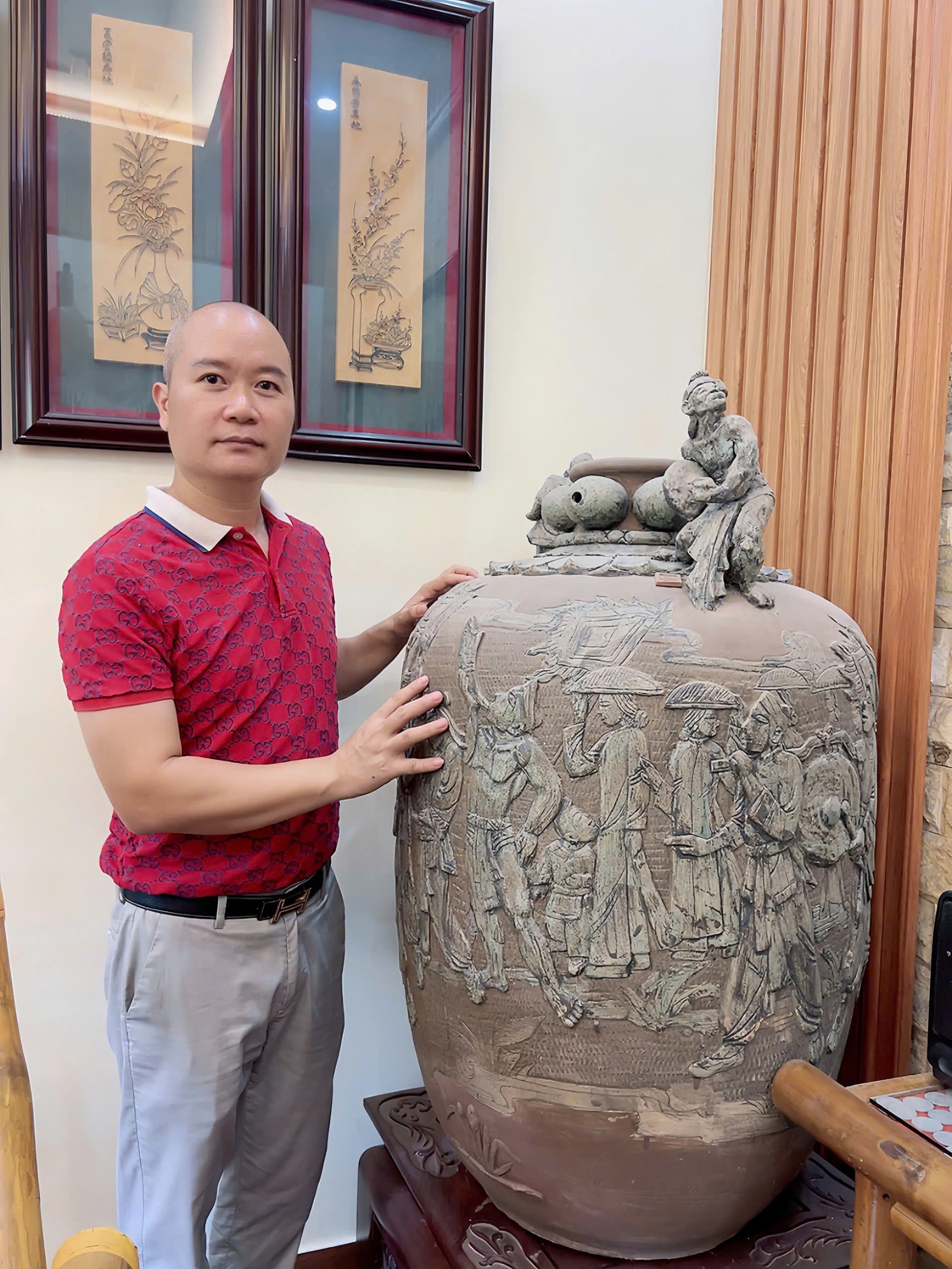 doanh-nhan-le-quang-duong-binh-gom-luy-lau-1784974813.jpg