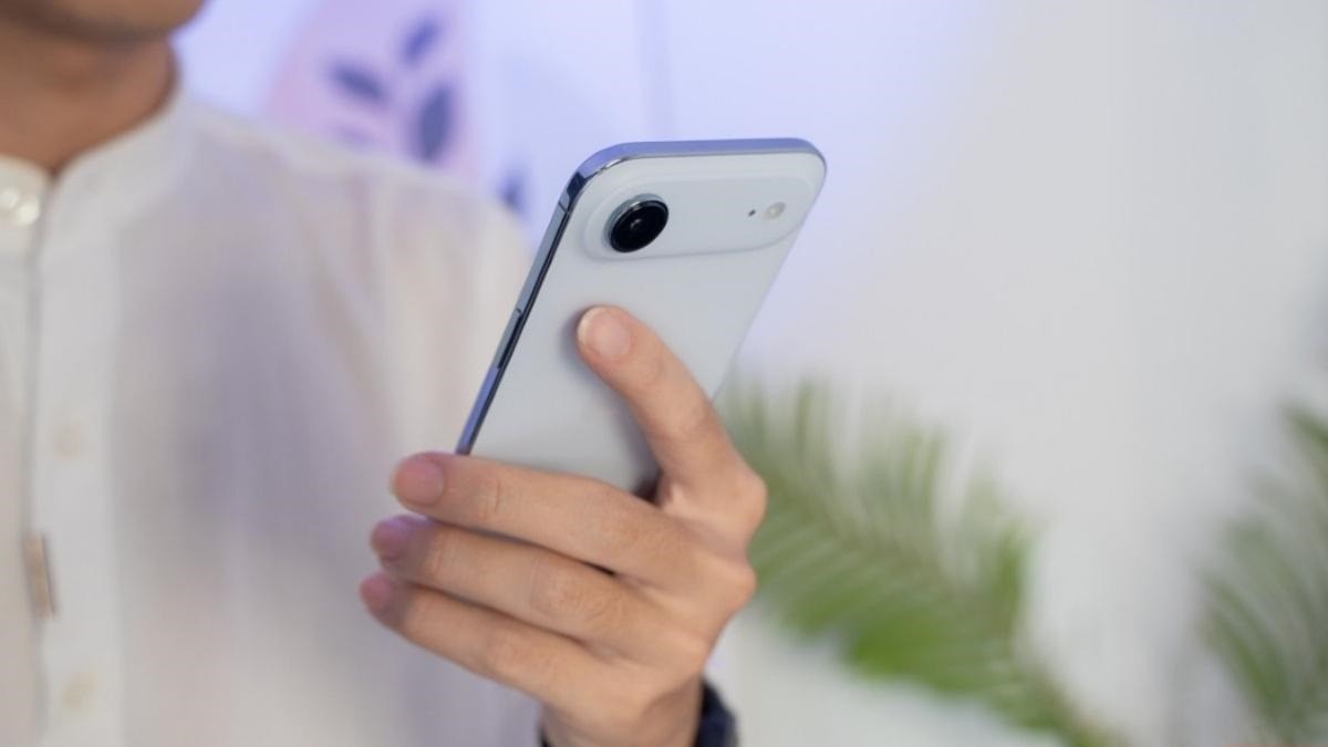 apple-iphone-air-1785765161.jpg