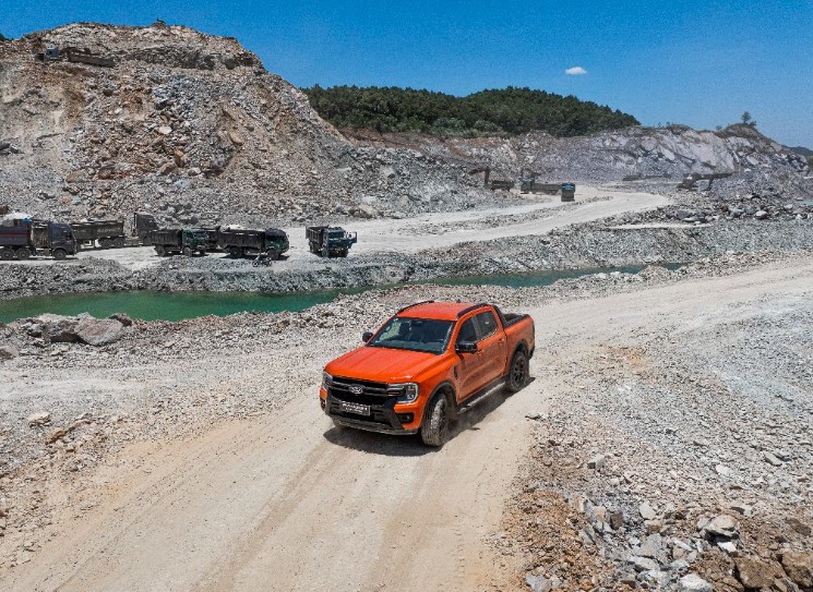 Ford Việt Nam triển khai chương trình ‘Chọn Ford, Trọn An tâm’ với chính sách bảo hành 5 năm và nhiều ưu đãi hấp dẫn ảnh 5