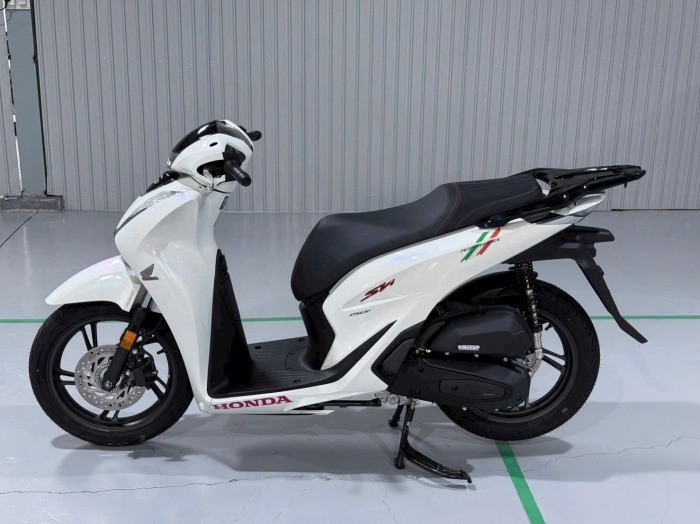 Tin xe hot 3/8: Ra mắt ‘vua côn tay’ Ý giá rẻ như Yamaha Exciter và Honda Winner R, nhưng trang bị ‘đỉnh’ hơn ảnh 3