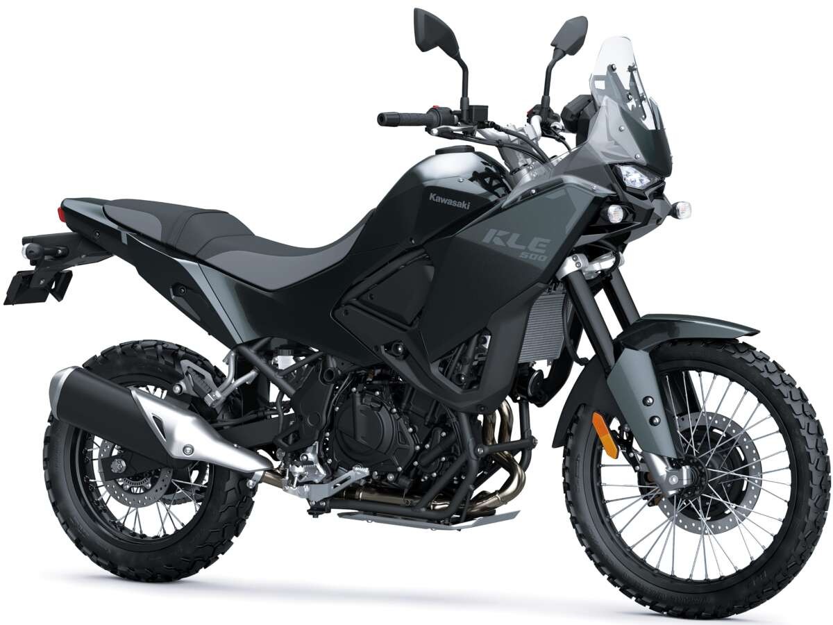 ‘Vua côn tay’ Nhật Bản mới chính thức ra mắt: Khác xa Yamaha Exciter, cao cấp hơn Honda Winner R, giá rẻ so với trang bị ảnh 1