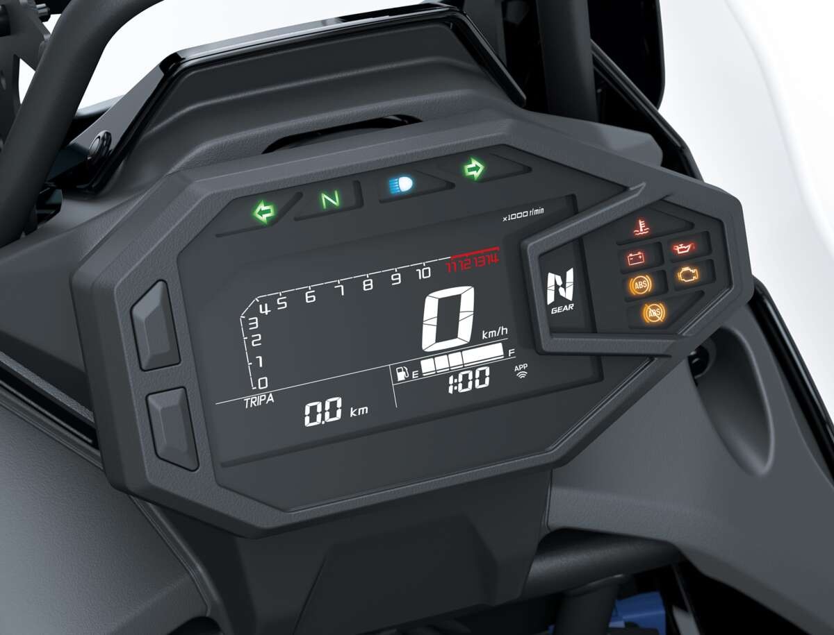 ‘Vua côn tay’ Nhật Bản mới chính thức ra mắt: Khác xa Yamaha Exciter, cao cấp hơn Honda Winner R, giá rẻ so với trang bị ảnh 4