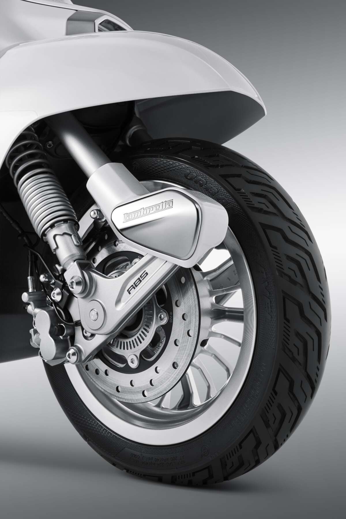 ‘Vua xe ga’ 174cc mới chính thức ra mắt: Thiết kế sang trọng, có ABS 2 kênh như Honda SH, giá hấp dẫn ảnh 6