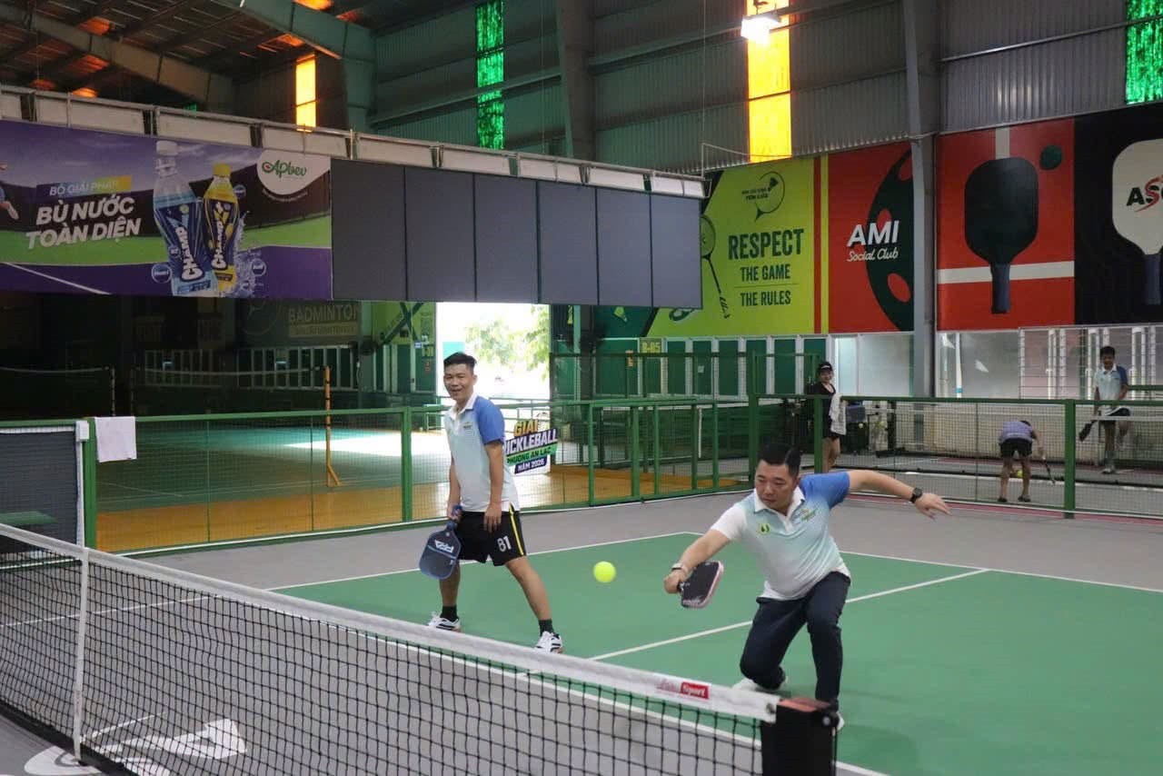 giai-pickleball-phuong-an-lac-quyen-gop-813-trieu-dong-cho-quy-den-on-dap-nghia-3-1786459220.jpg