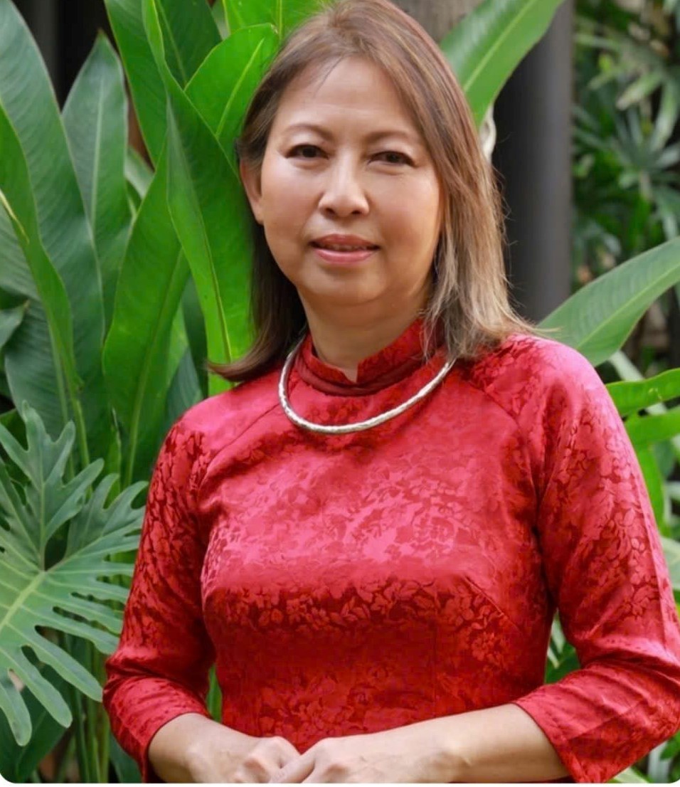 nu-hoa-si-nguyen-dieu-thuy-1786783194.jpg