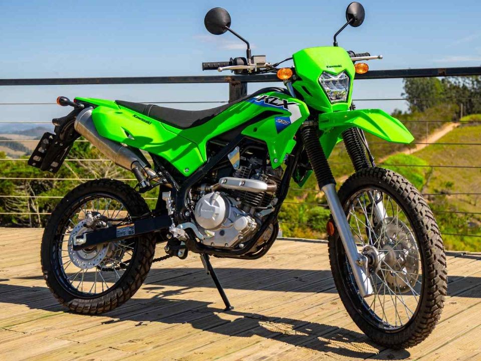‘Vua côn tay’ mới ‘made in Japan’ chính thức ra mắt: Khác xa Yamaha Exciter và Honda Winner R, trang bị xịn, giá hấp dẫn ảnh 1