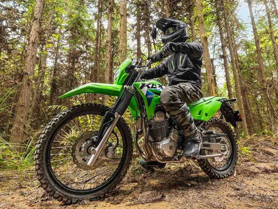‘Vua côn tay’ mới ‘made in Japan’ chính thức ra mắt: Khác xa Yamaha Exciter và Honda Winner R, trang bị xịn, giá hấp dẫn ảnh 3