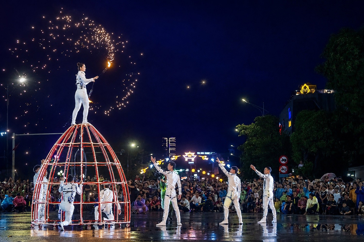 10carnival-nghe-an-2026-1787133208.jpg
